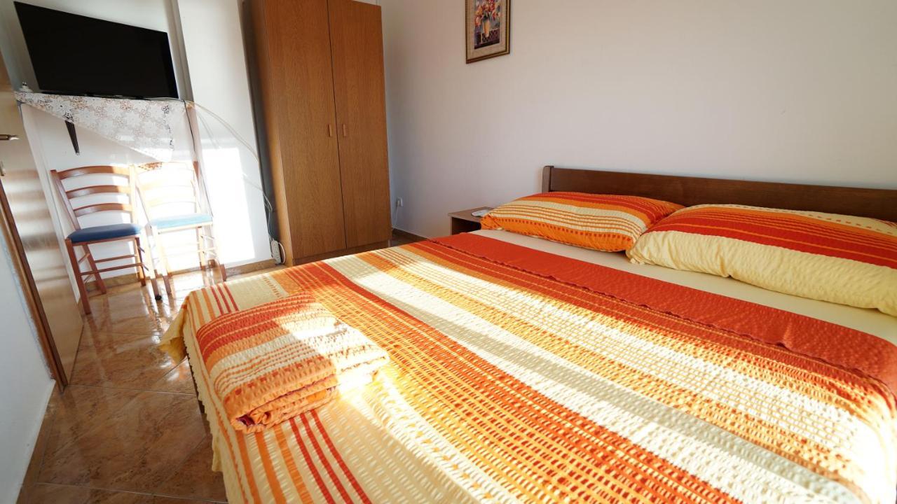 Apartments Kata Gornji Karin Ngoại thất bức ảnh