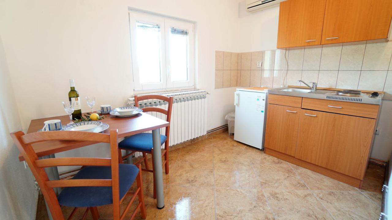 Apartments Kata Gornji Karin Ngoại thất bức ảnh
