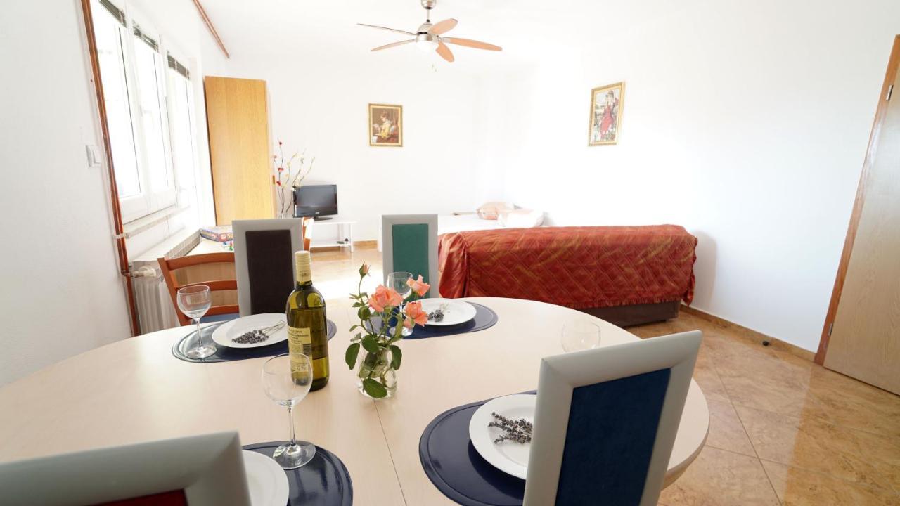 Apartments Kata Gornji Karin Ngoại thất bức ảnh